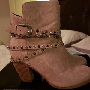 Ankle boots
